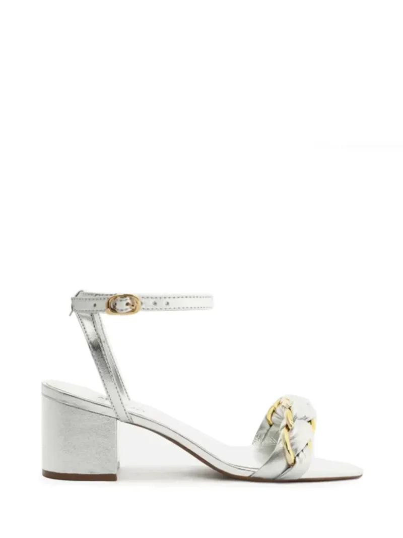 Sandália em Pele Prata e Tira Entrançada com Pormenor em Dourado