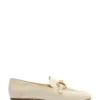 Loafer em Pele Off-White e Pormenor em Dourado