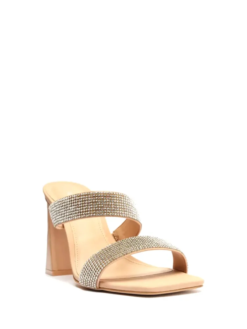 Alternative view of Sandália em Pele Beige com Duas Tiras e Aplicação de Cristais