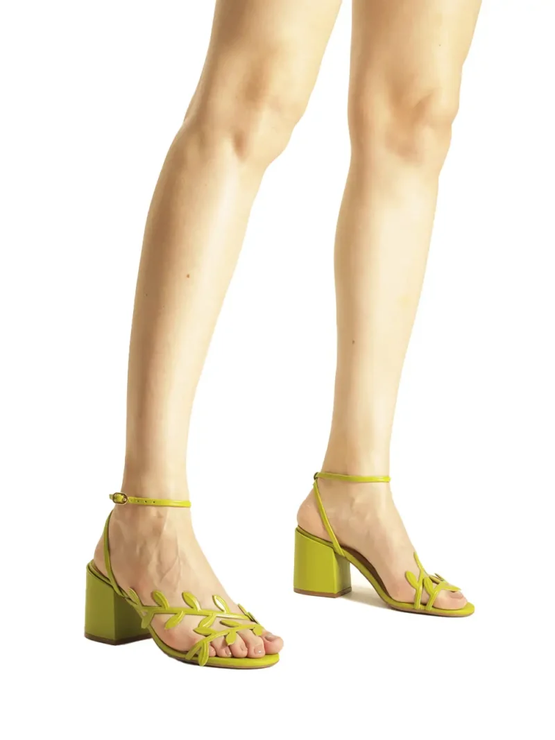 Sandália em Pele Verde e Pormenor de Folhas - Image 2
