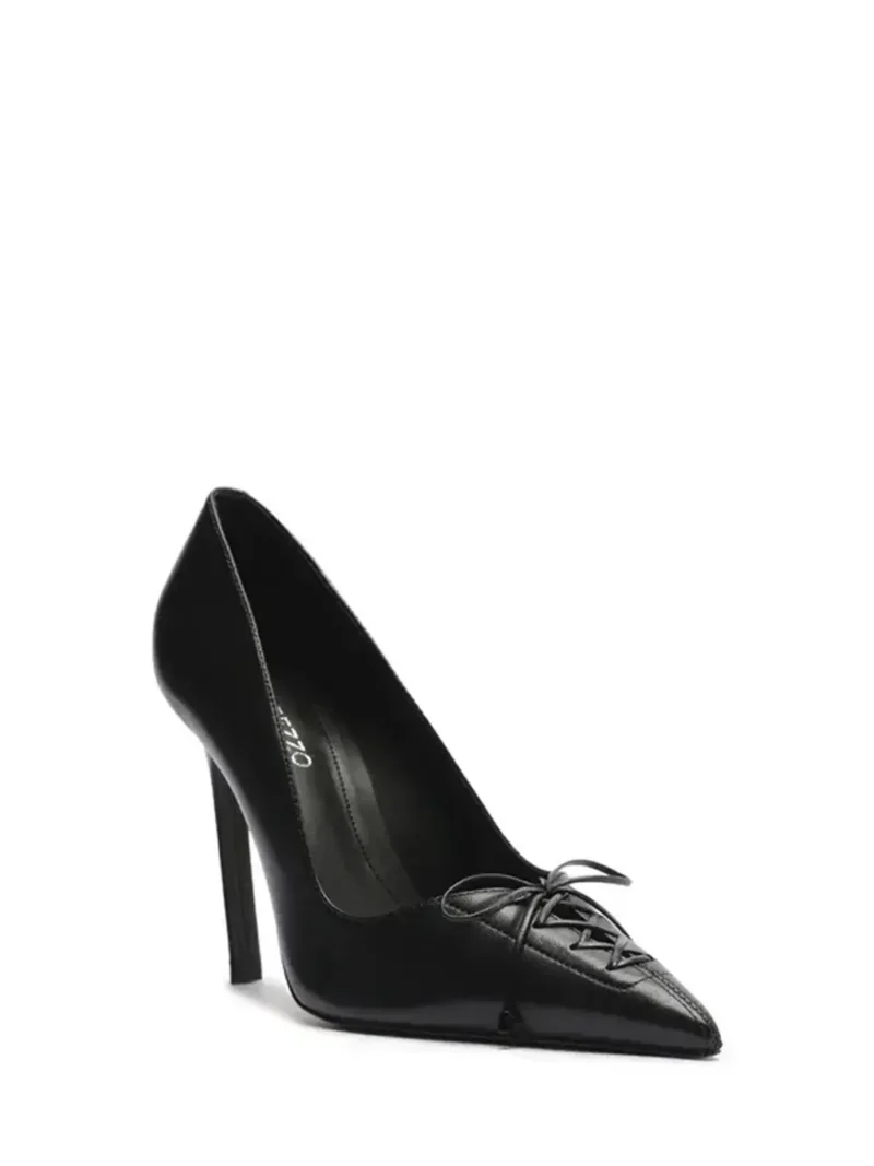 Alternative view of Scarpin Preto em Pele e Atacadores