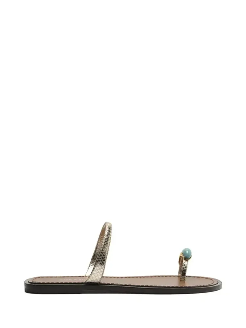 Sandália em Pele Dourada com Pedra